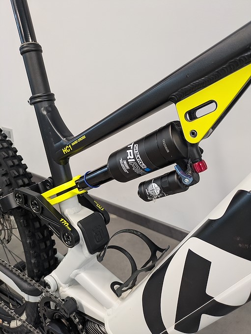 HUSQVARNA HC1